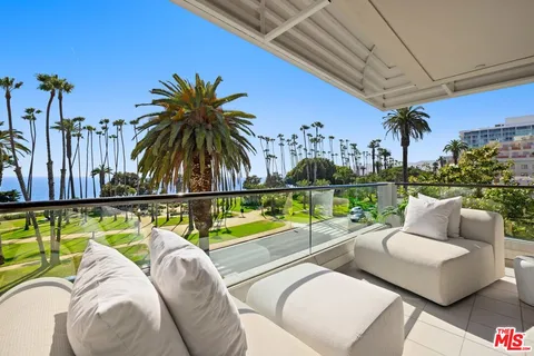$6,495,000 | 701 Ocean Avenue, Unit PHE, Santa Monica, CA 90402
