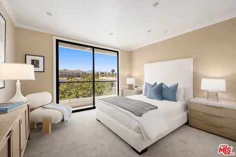 $6,495,000 | 701 Ocean Avenue, Unit PHE, Santa Monica, CA 90402
