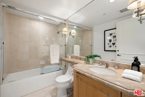 $6,495,000 | 701 Ocean Avenue, Unit PHE, Santa Monica, CA 90402