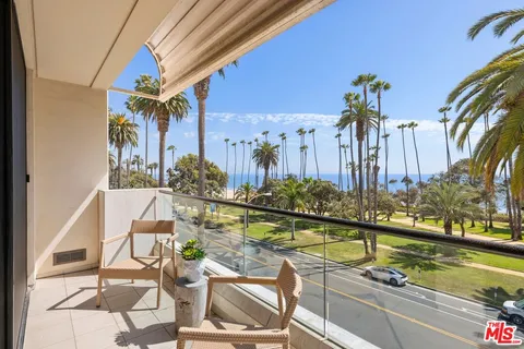 $6,495,000 | 701 Ocean Avenue, Unit PHE, Santa Monica, CA 90402
