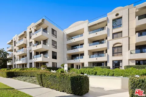 $6,495,000 | 701 Ocean Avenue, Unit PHE, Santa Monica, CA 90402
