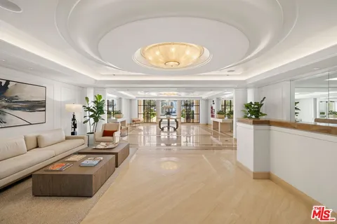 $6,495,000 | 701 Ocean Avenue, Unit PHE, Santa Monica, CA 90402