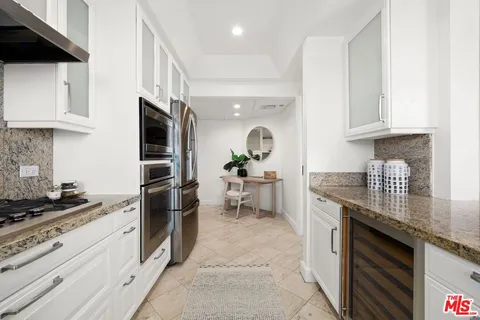$6,495,000 | 701 Ocean Avenue, Unit PHE, Santa Monica, CA 90402
