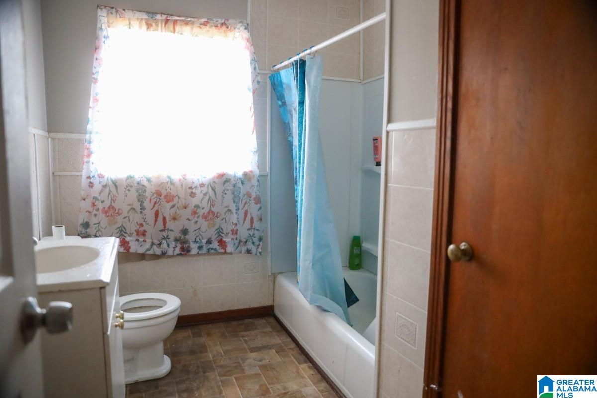 1021 14th Place Southwest Birmingham, AL 35211 - Photo 10 of 21
