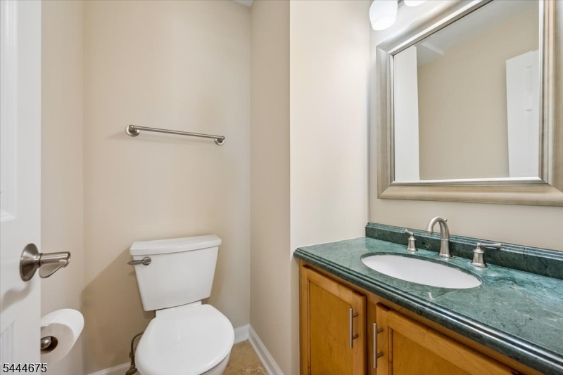 2902 Hemlock Place Bernards, NJ 07920 - Photo 22 of 41