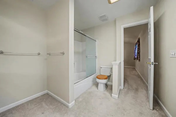 a close up of a light fixture