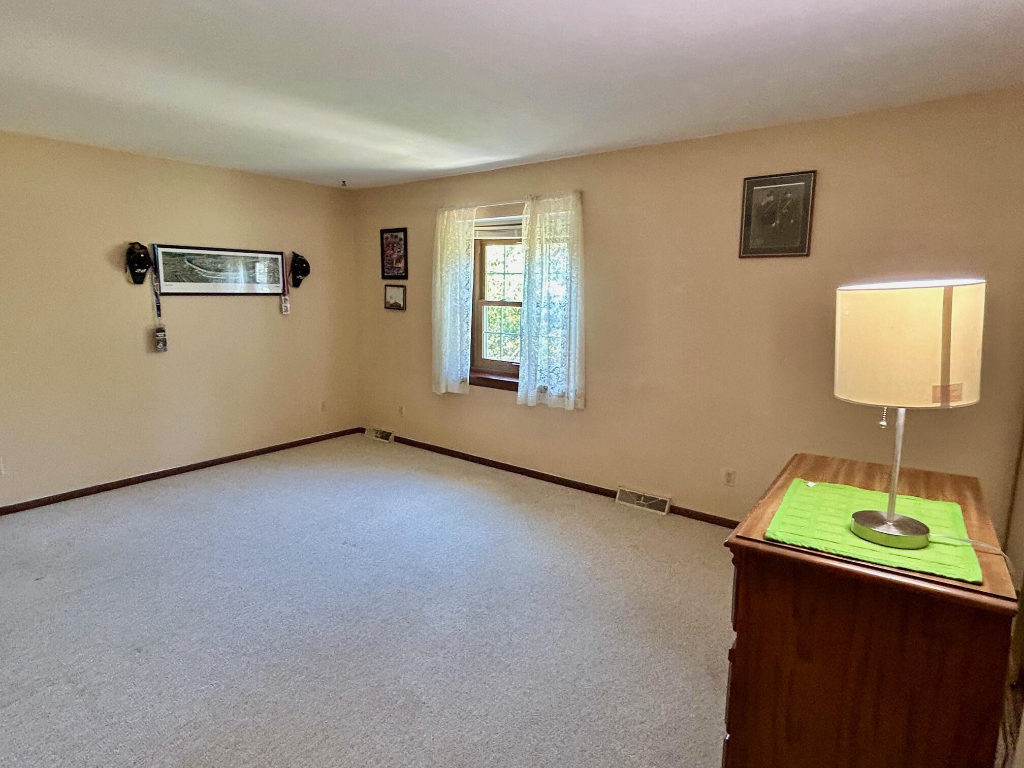 5221 West Loomis Road Greenfield, WI 53129 - Photo 14 of 33 Bedroom #2