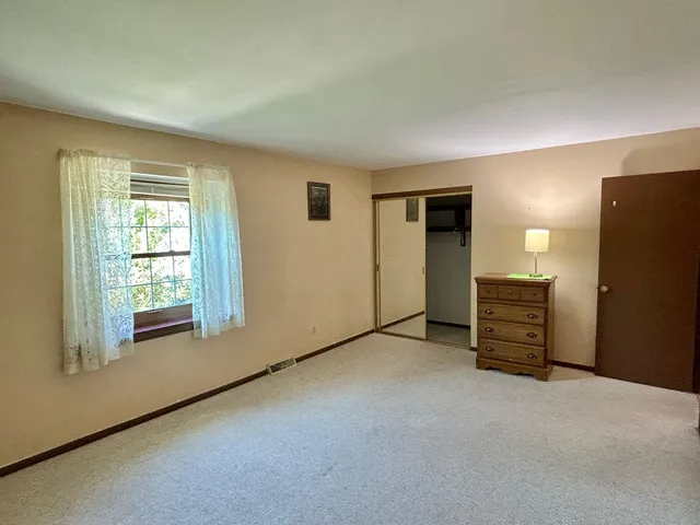 $199,900 | 5221 West Loomis Road, Greenfield, WI 53129