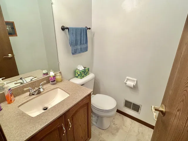 $199,900 | 5221 West Loomis Road, Greenfield, WI 53129