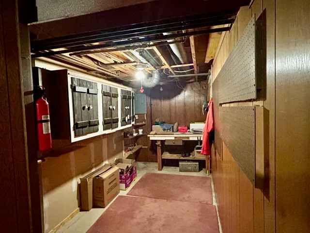 $199,900 | 5221 West Loomis Road, Greenfield, WI 53129