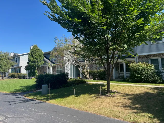 $199,900 | 5221 West Loomis Road, Greenfield, WI 53129