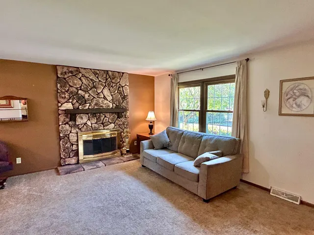 $199,900 | 5221 West Loomis Road, Greenfield, WI 53129