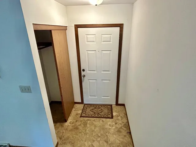 $199,900 | 5221 West Loomis Road, Greenfield, WI 53129