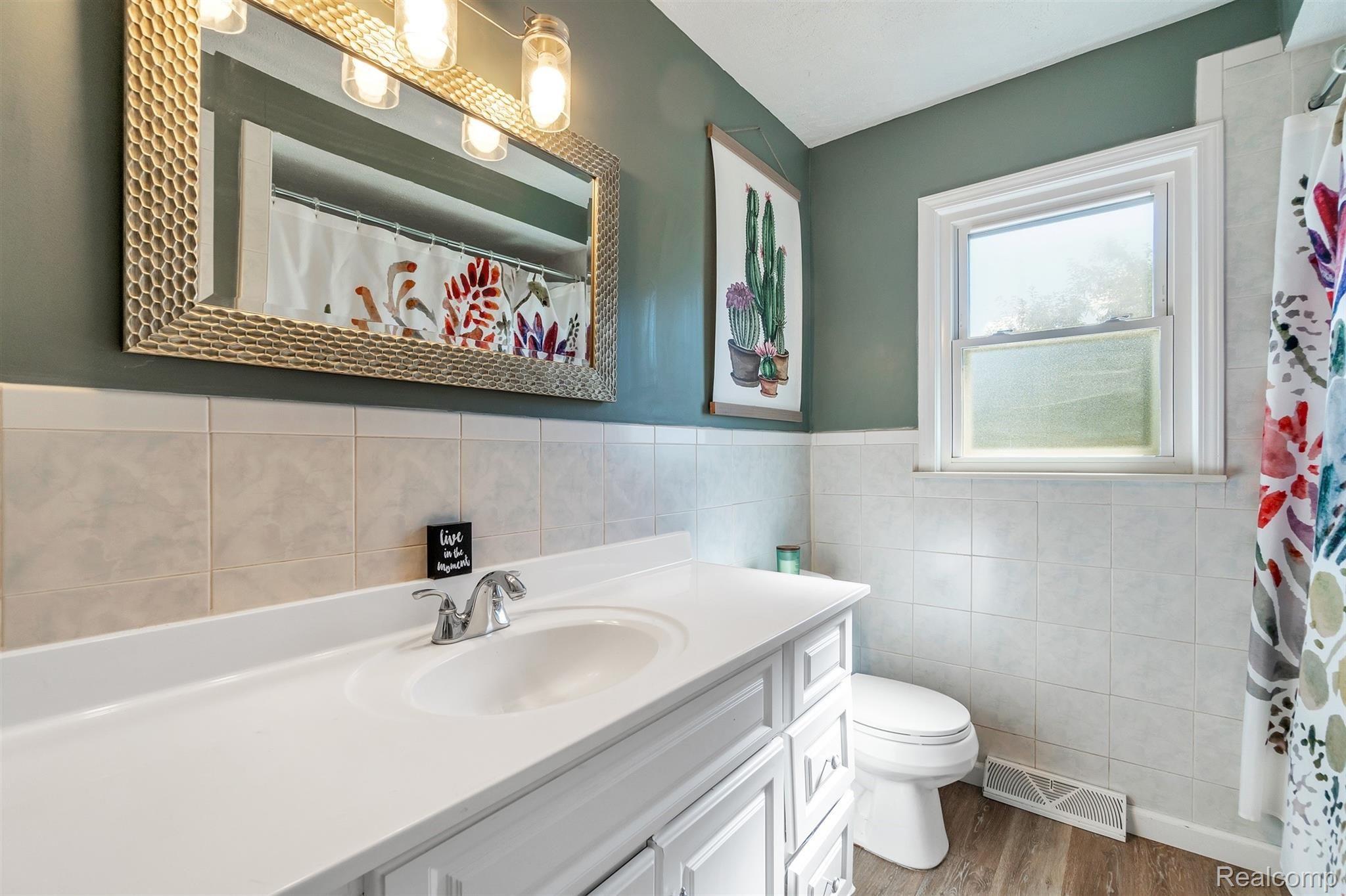 5050 Edgar Road Clarkston, MI 48346 - Photo 15 of 47 15-5050-Edgar-WindowStill-Real-Esta.jpg