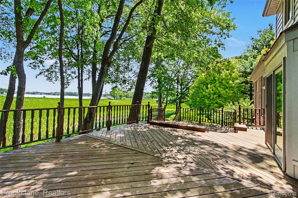 12170 Shaffer Road Davisburg, MI 48350 - Photo 6 of 38