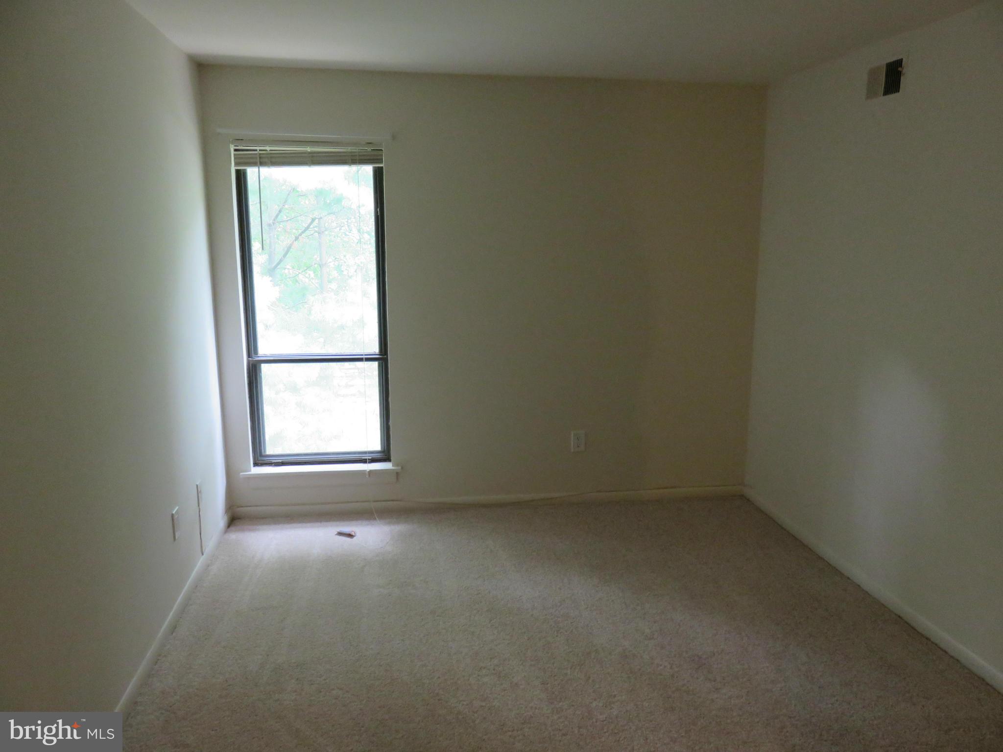 5806 Royal Ridge Drive, Unit Q Springfield, VA 22152 - Photo 11 of 17 Bedroom
