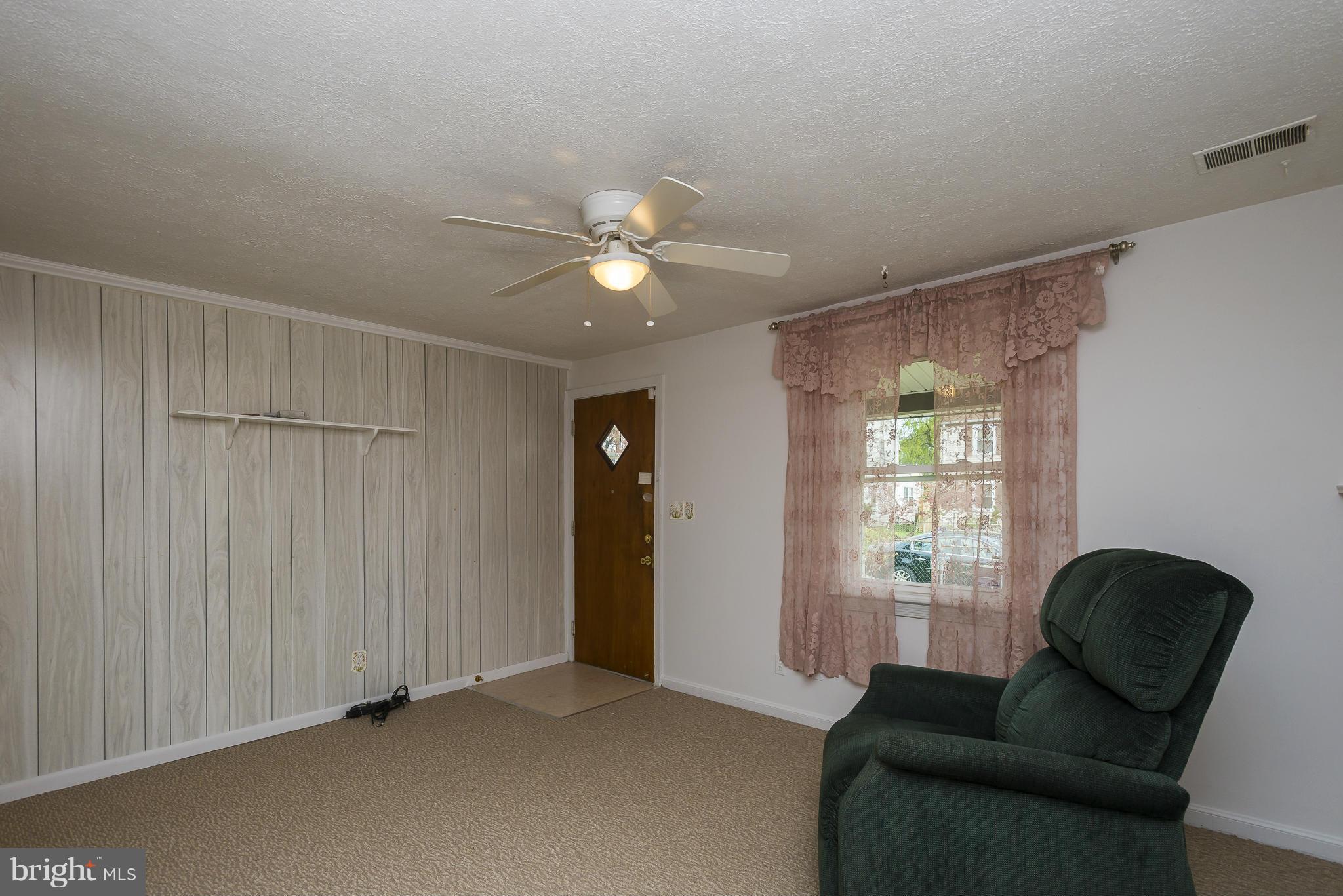 2012 Rittenhouse Street Hyattsville, MD 20782 - Photo 6 of 25 Living Room