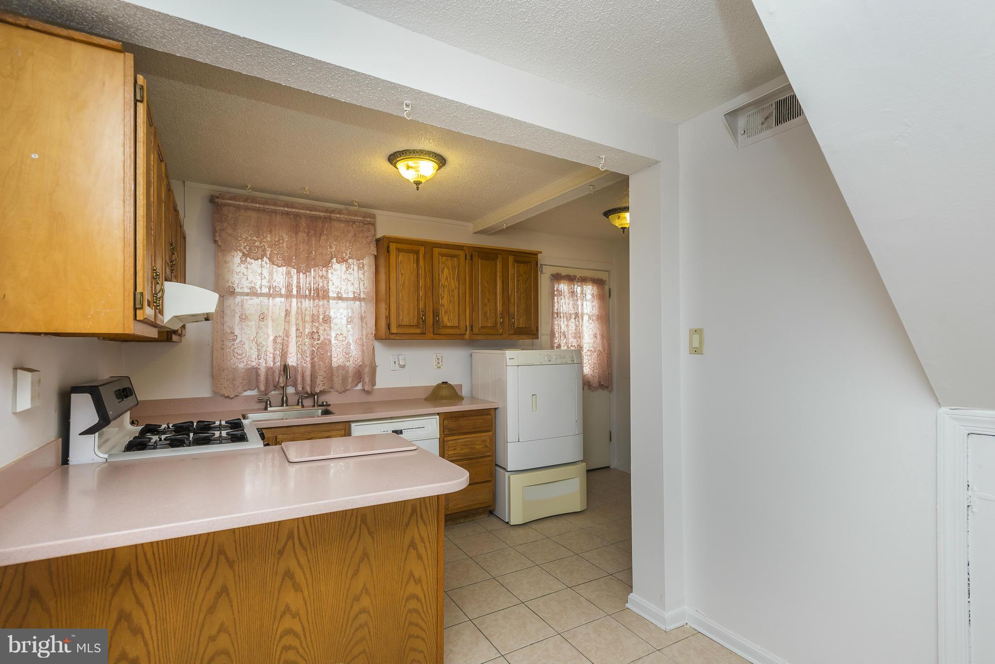 2012 Rittenhouse Street Hyattsville, MD 20782 - Photo 8 of 25 Kitchen