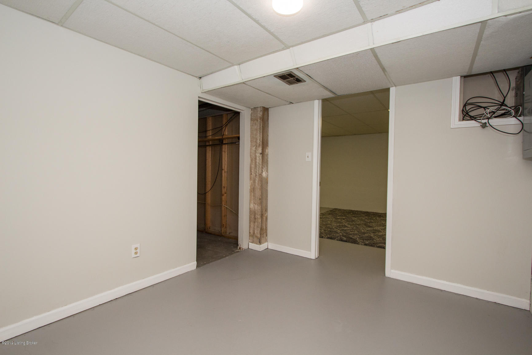 705 Walser Road Louisville, KY 40207 - Photo 25 of 39 JThomas Photography-705 Walser-47