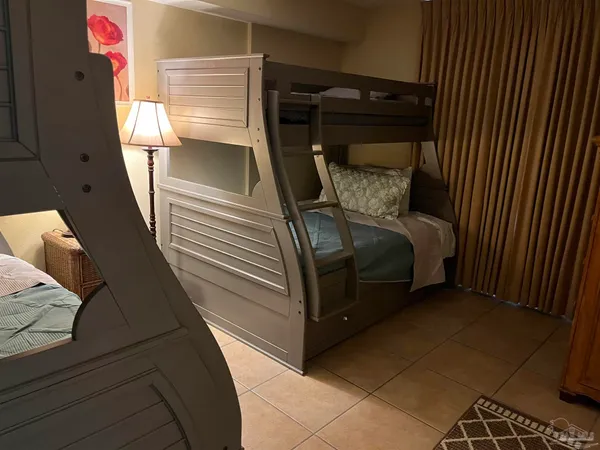 $2,600 | 1600 Via De Luna Drive, Unit 102A, Pensacola Beach, FL 32561