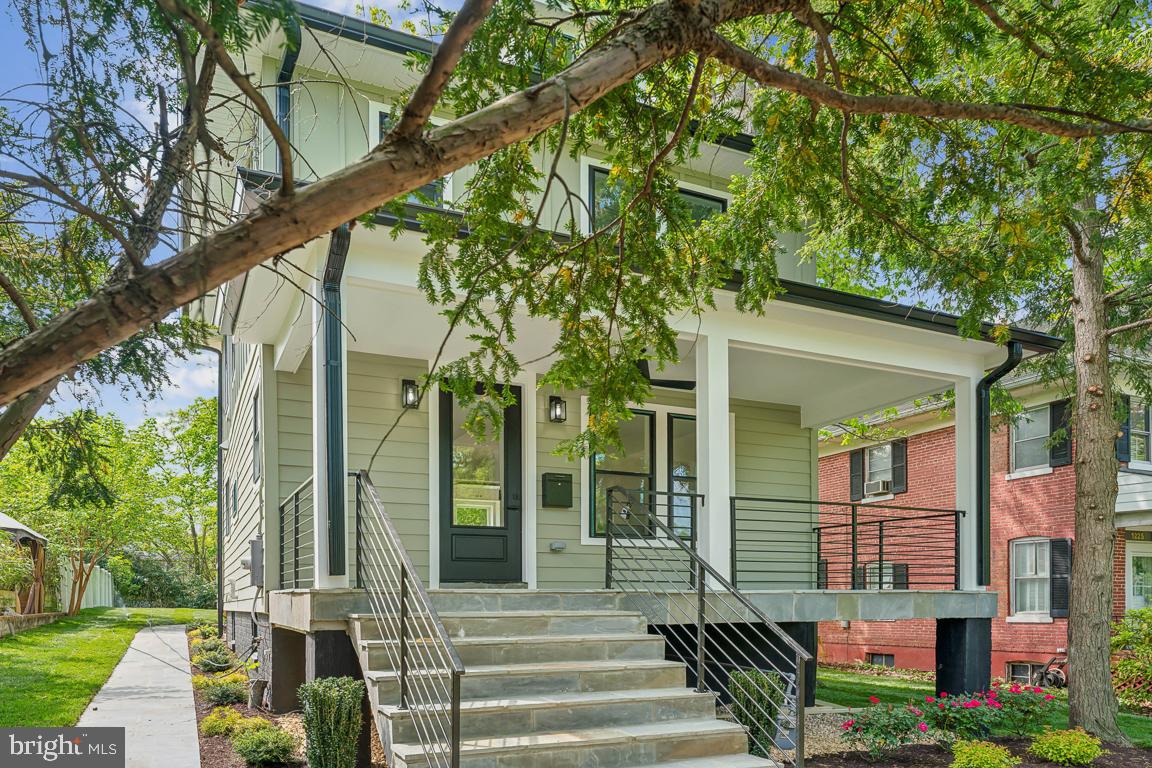 1227 Girard St Northeast  