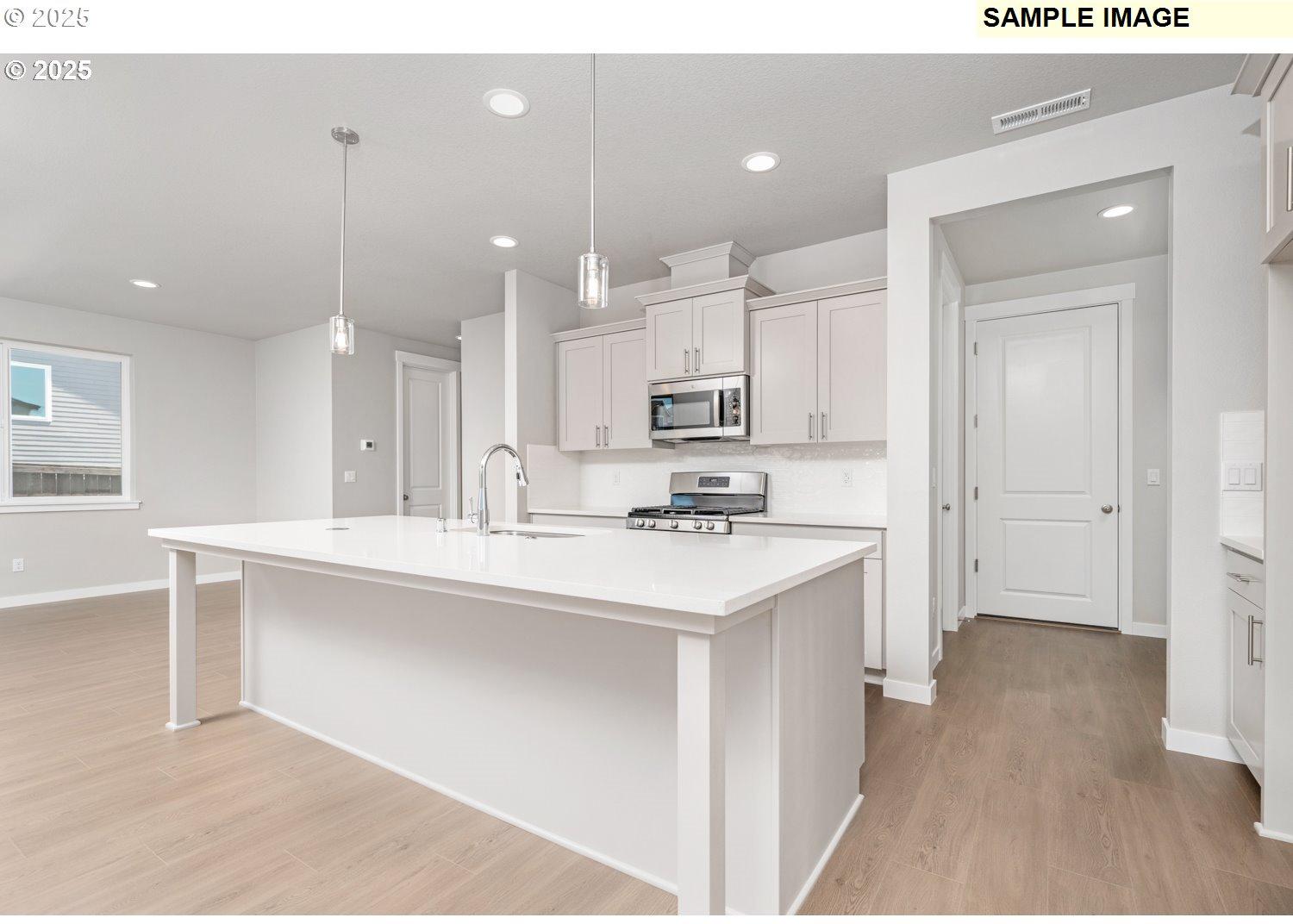 9047 South 2nd Street, Unit 123 Ridgefield, WA 98642 - Photo 6 of 18 Gallery Image 6