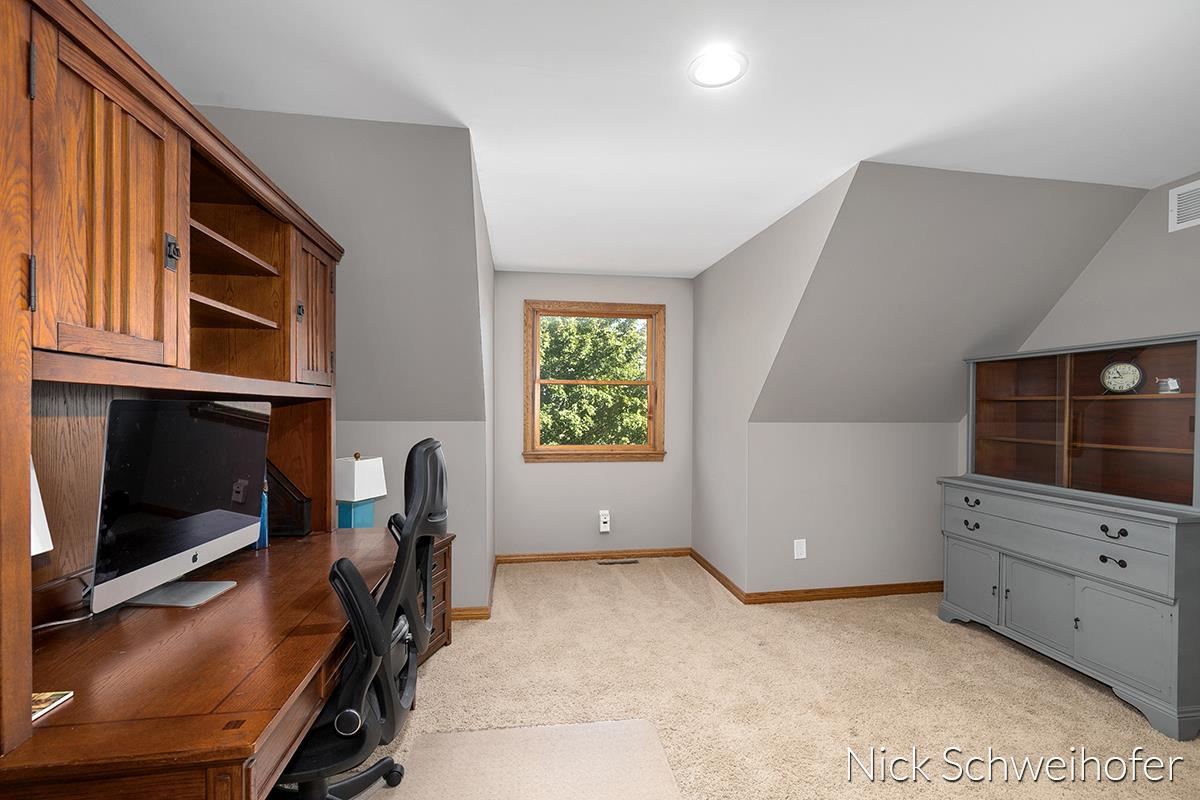 5142 7 Mile Road Bay City, MI 48706 - Photo 18 of 53