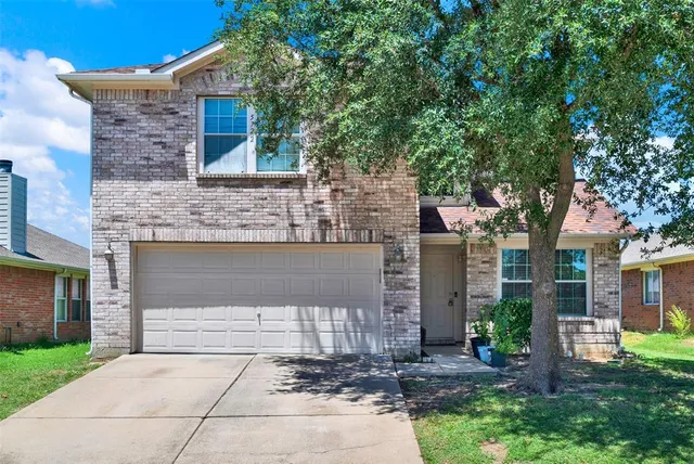 $348,000 | 5722 Firethorn Drive, Dallas, TX 75249