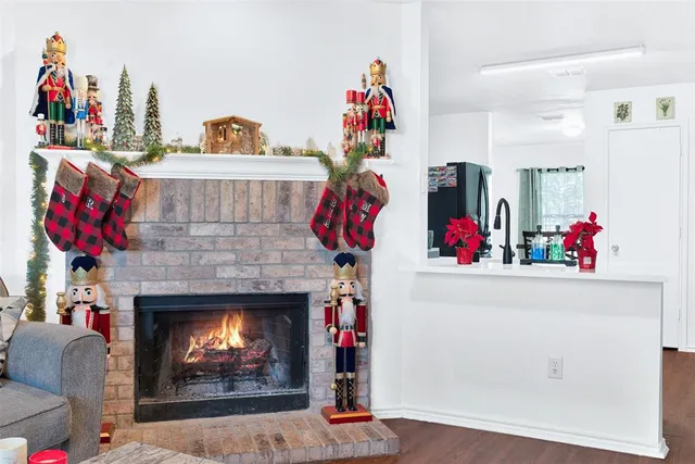 $348,000 | 5722 Firethorn Drive, Dallas, TX 75249