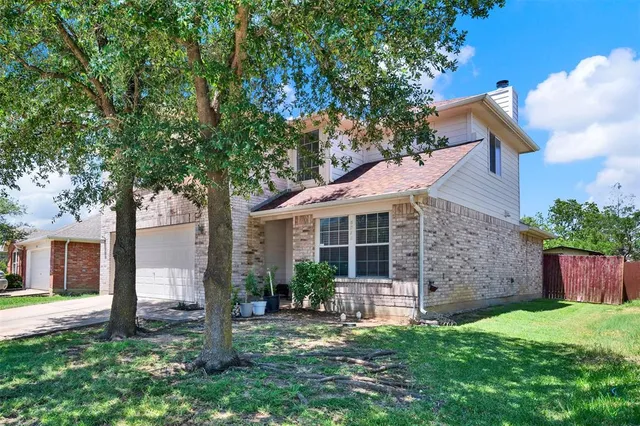 $348,000 | 5722 Firethorn Drive, Dallas, TX 75249