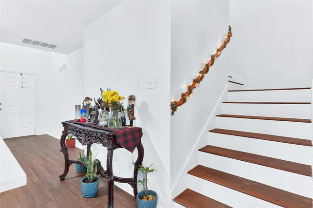 $348,000 | 5722 Firethorn Drive, Dallas, TX 75249