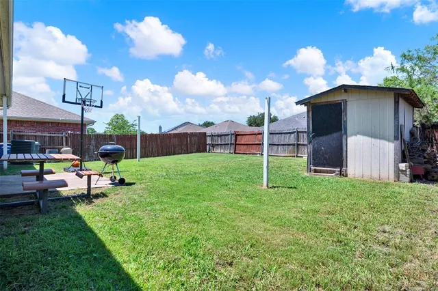 $348,000 | 5722 Firethorn Drive, Dallas, TX 75249