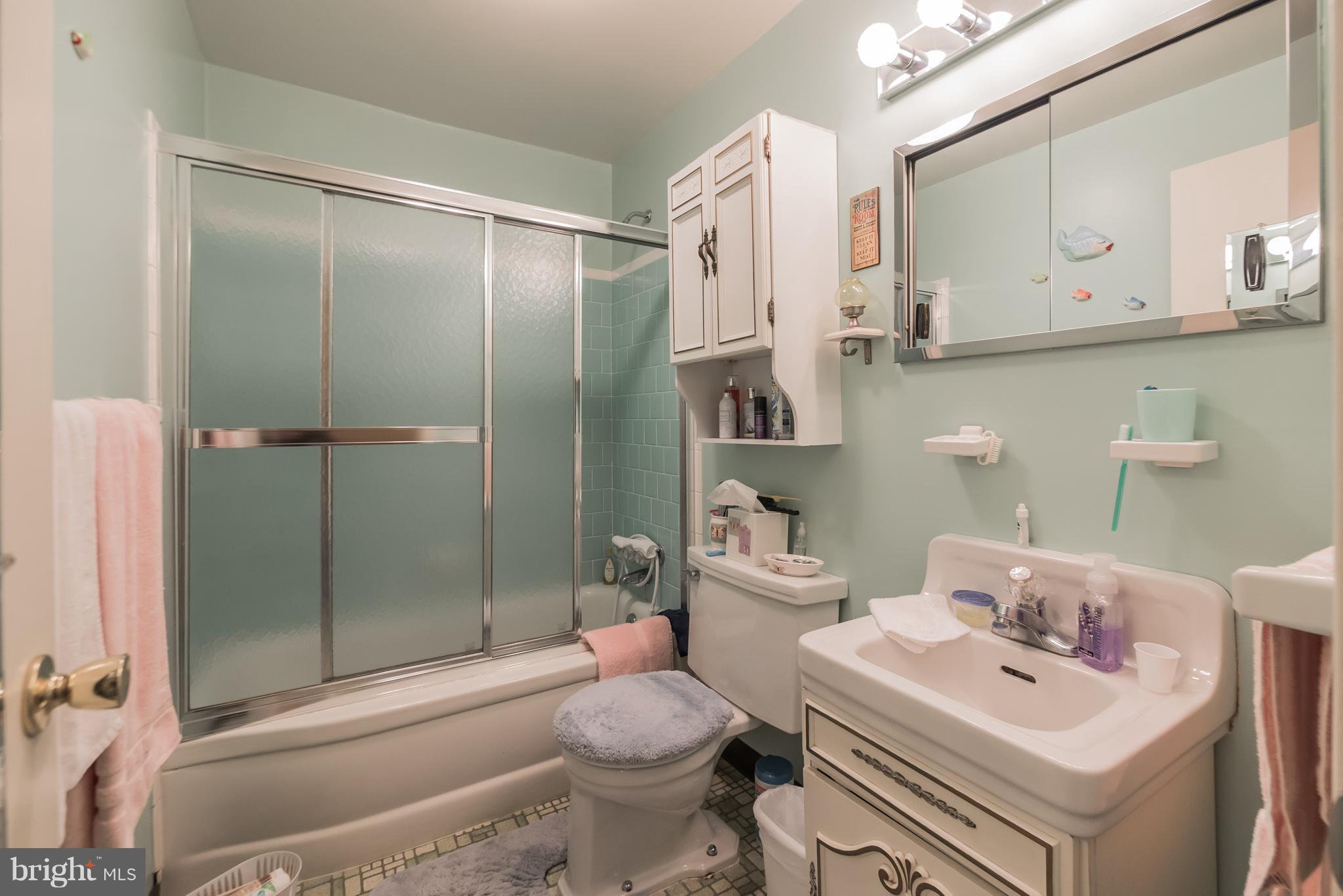 8130 Del Haven Road Baltimore, MD 21222 - Photo 15 of 22 Full Bath