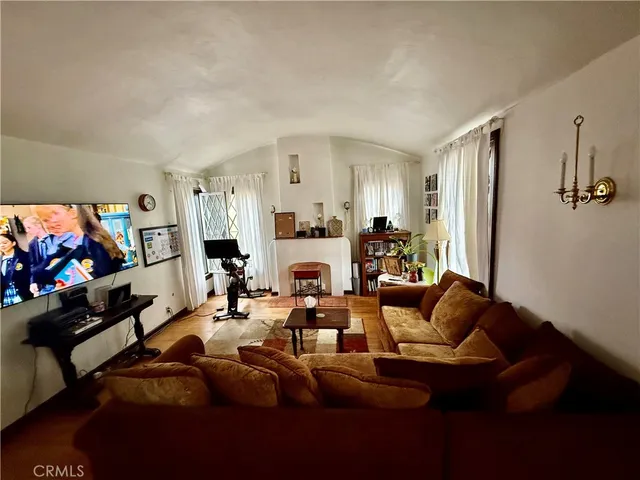 $1,350,000 | 79 North Berkeley Avenue, Pasadena, CA 91107