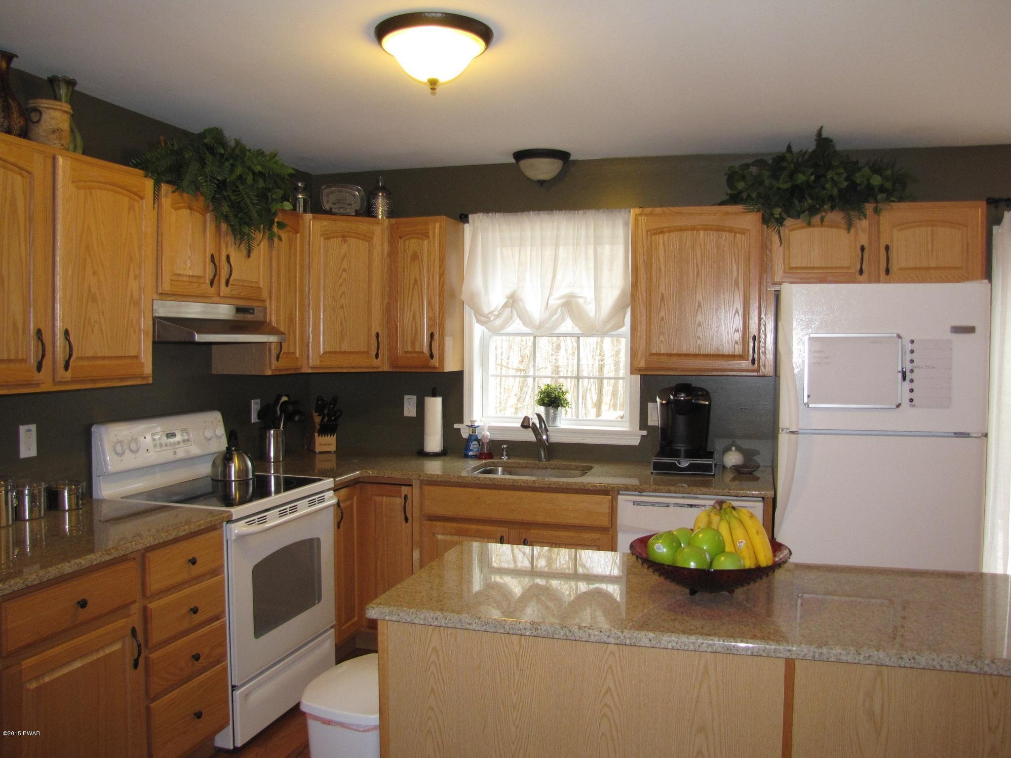 108 Springbrook Court Shohola, PA 18458 - Photo 16 of 97 Gallery Image 16