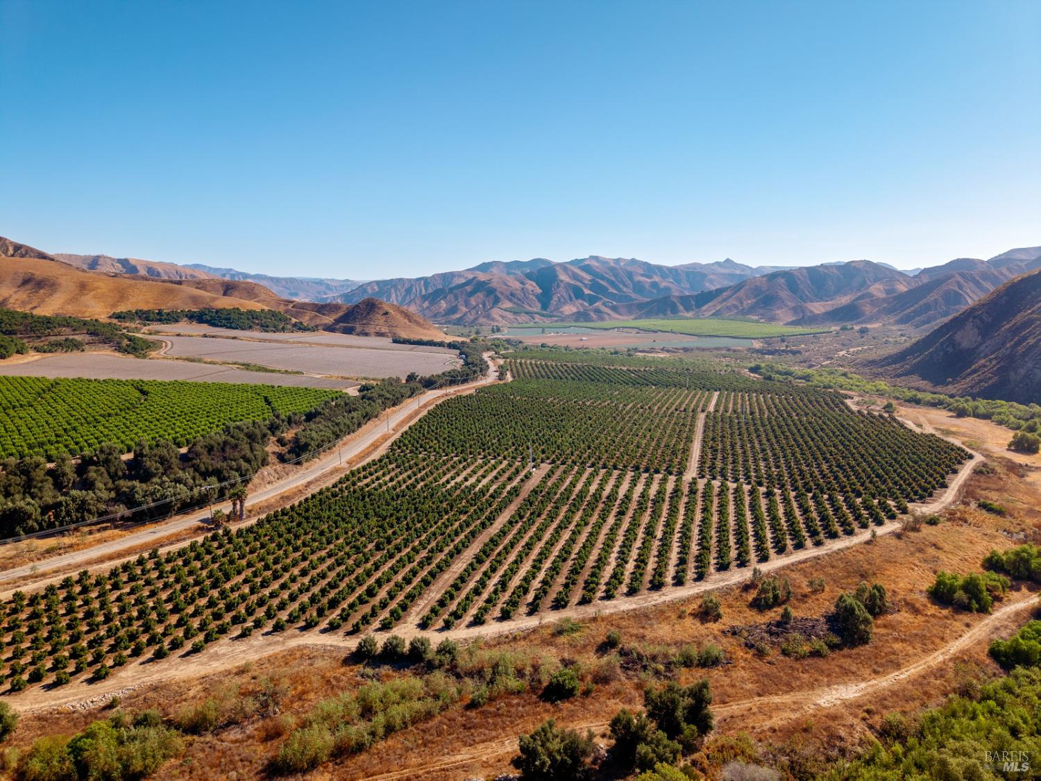 3800-3820 Piru Canyon Road Piru, CA 93040 - Photo 20 of 30 a view of balcony with wooden floor and city view