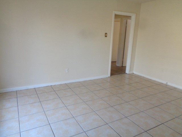 620 Grantham Road Baytown, TX 77521 - Photo 11 of 17 a view of an empty room