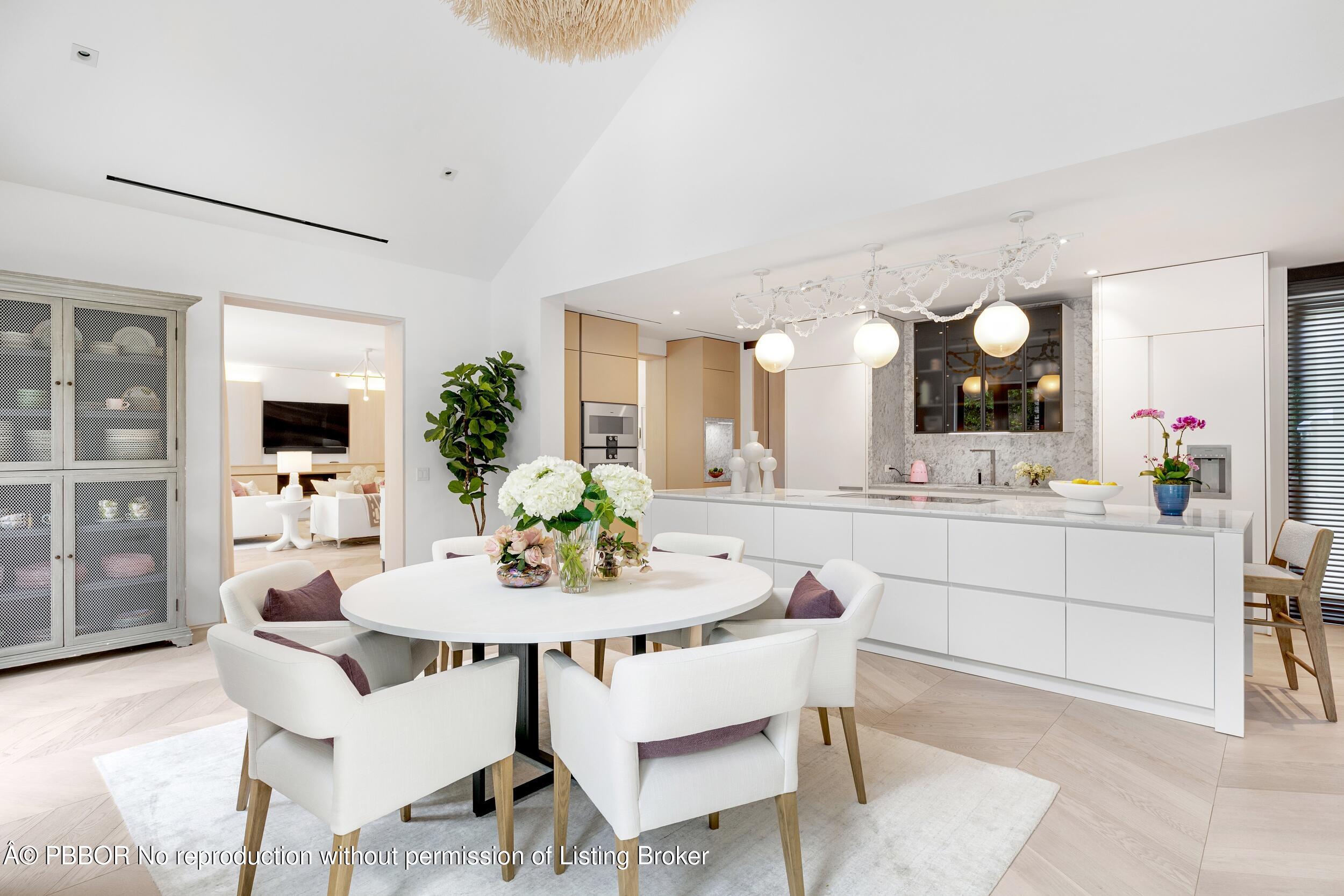 152 Dolphin Road Palm Beach, FL 33480 - Photo 12 of 47 Dining