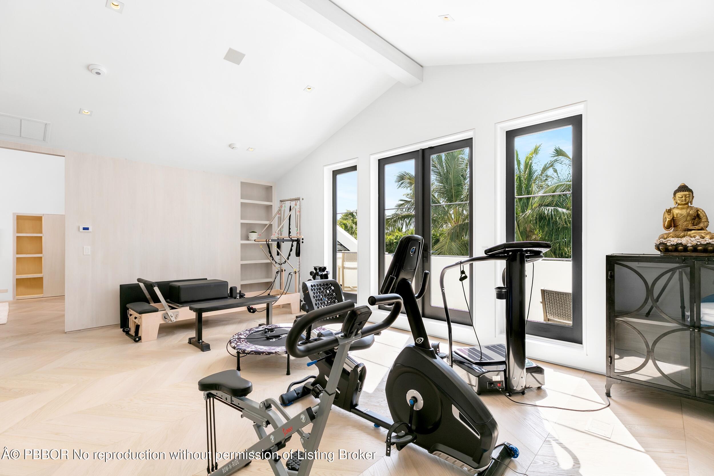 152 Dolphin Road Palm Beach, FL 33480 - Photo 33 of 47 Gym