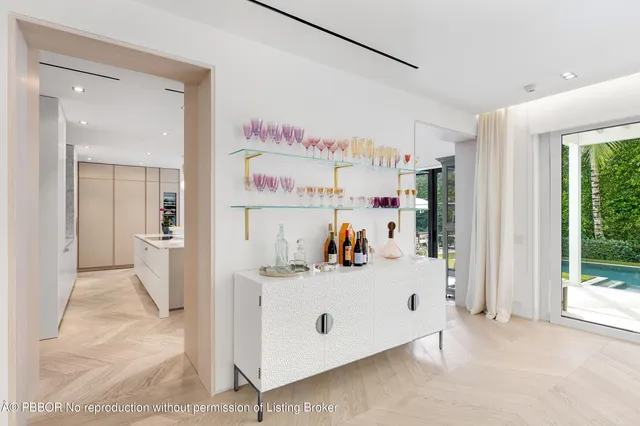 $16,995,000 | 152 Dolphin Road, Palm Beach, FL 33480