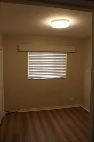 a view of empty room with window