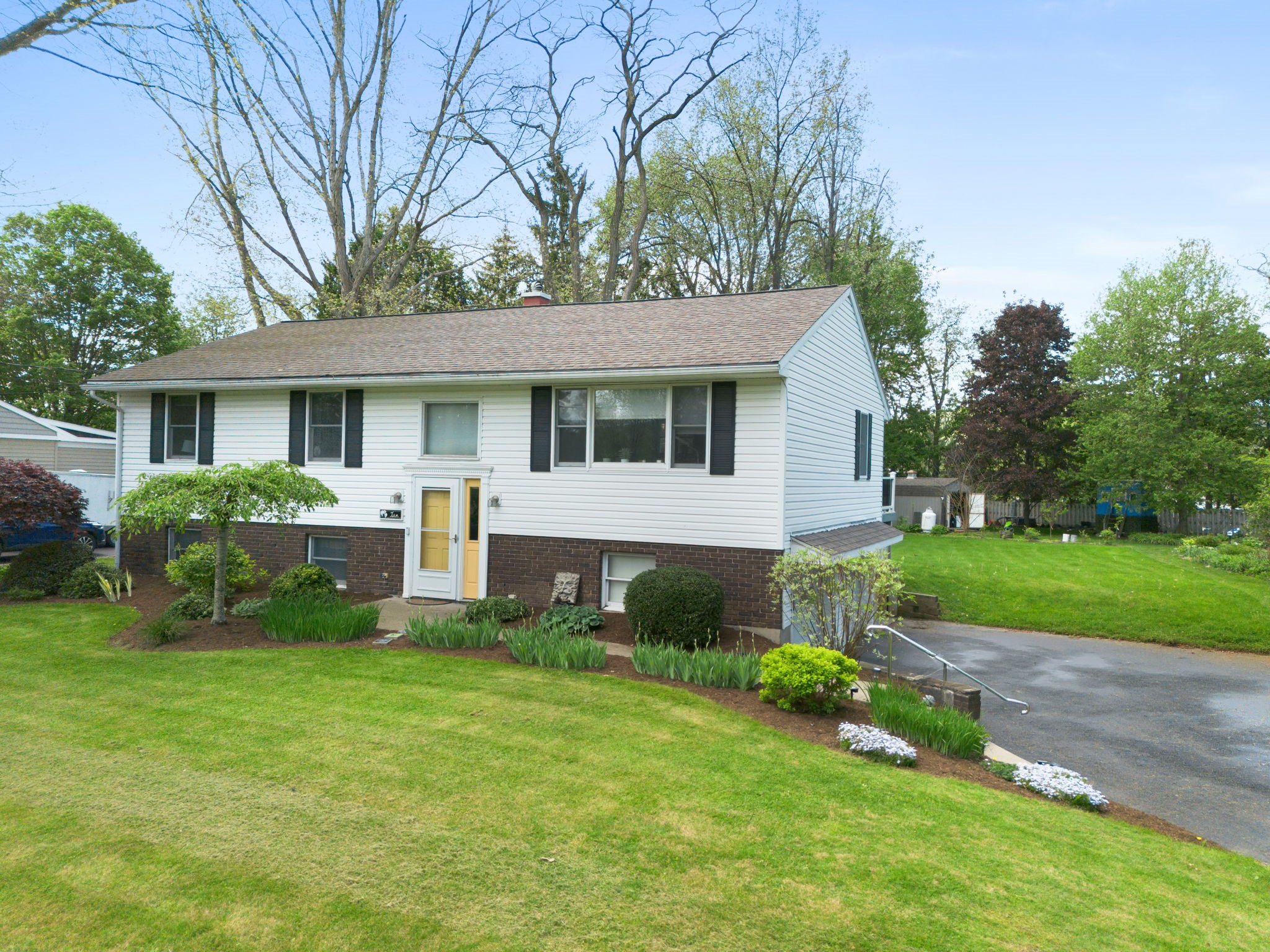 10 Whiting Way Conklin, NY 13748 - Photo 2 of 31