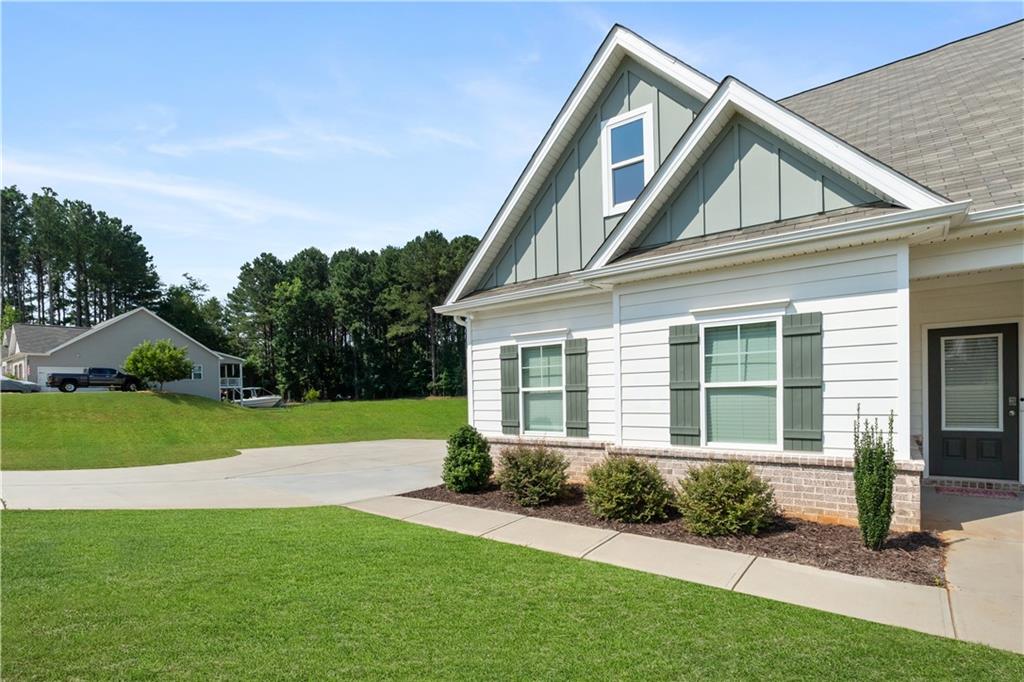 1074 Pne Vw Trail Monroe, GA 30656 - Photo 4 of 33