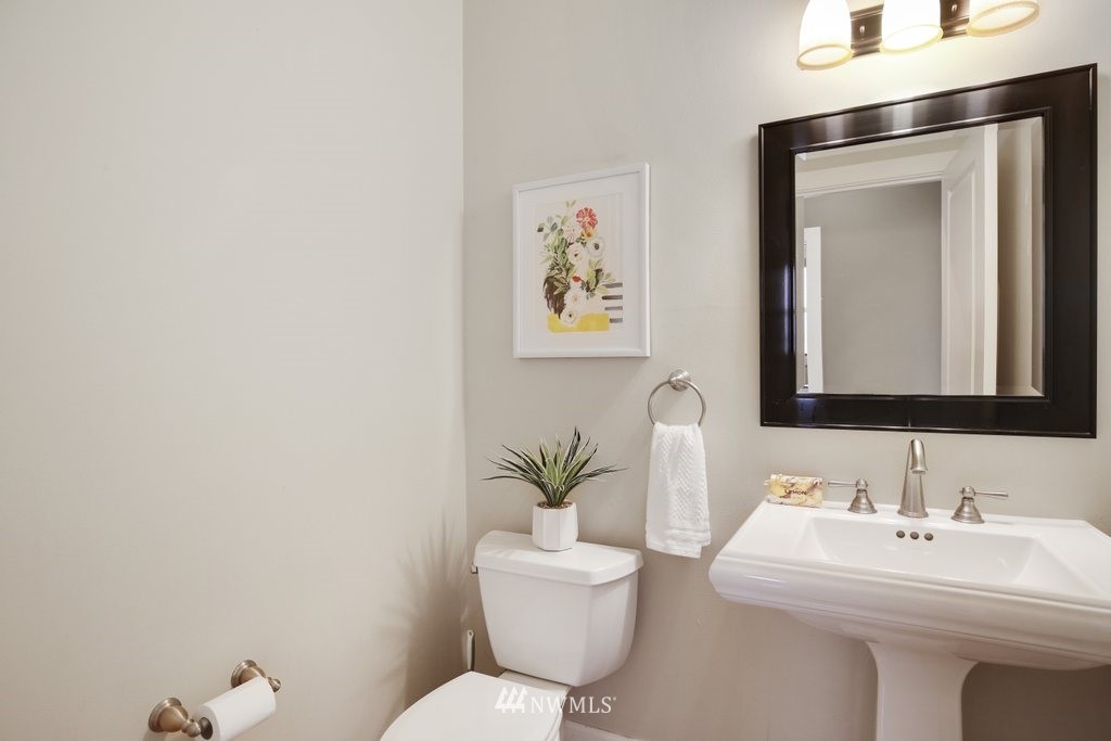 3615 Meadow Avenue North Renton, WA 98056 - Photo 15 of 30 Gallery Image 15