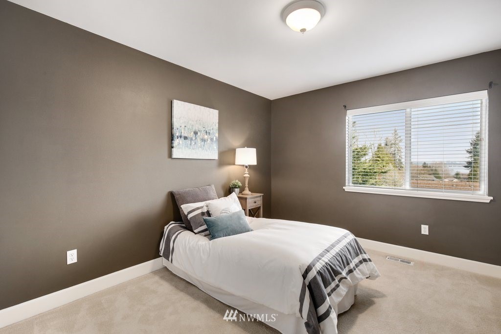 3615 Meadow Avenue North Renton, WA 98056 - Photo 21 of 30 Gallery Image 21