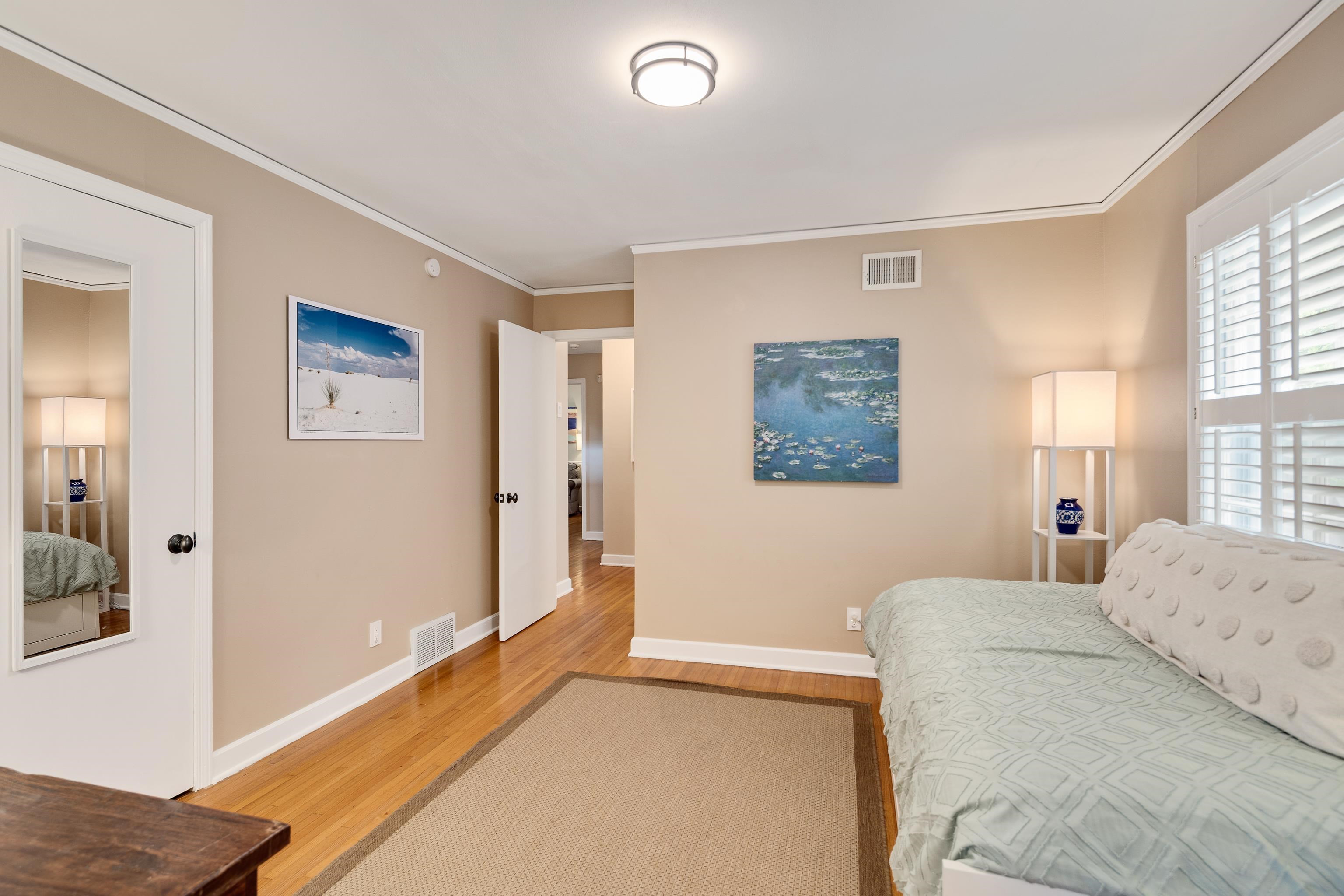 4474 Cherrydale Road Memphis, TN 38117 - Photo 20 of 35 a bedroom with a bed and a window