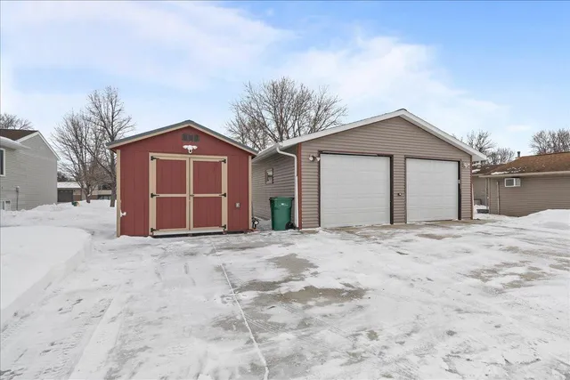 $235,000 | 729 5th Street South, Wahpeton, ND 58075