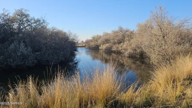 $585,000 | Nna Old Inland Empire Highway, Prosser, WA 99350
