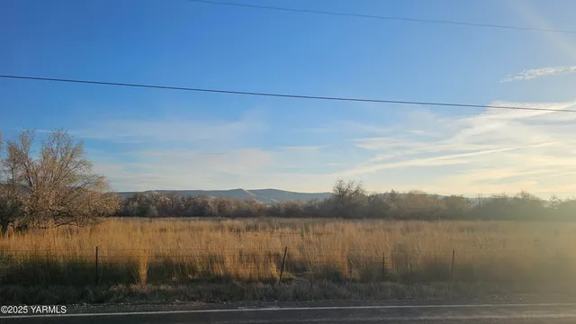 $585,000 | Nna Old Inland Empire Highway, Prosser, WA 99350