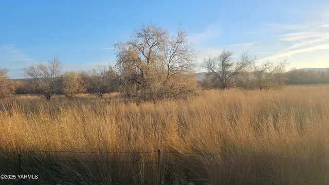 $585,000 | Nna Old Inland Empire Highway, Prosser, WA 99350